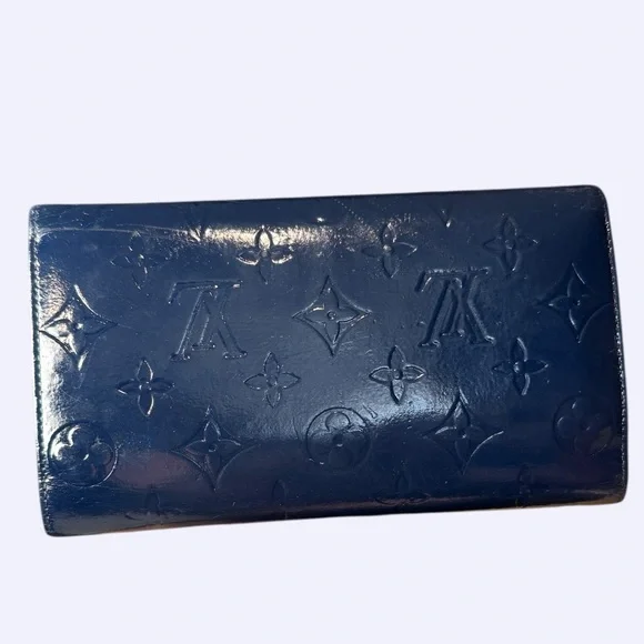 Louis Vuitton Sarah Wallet in Amarante Vernis Leather – Full Inclusion - Picture 4 of 11